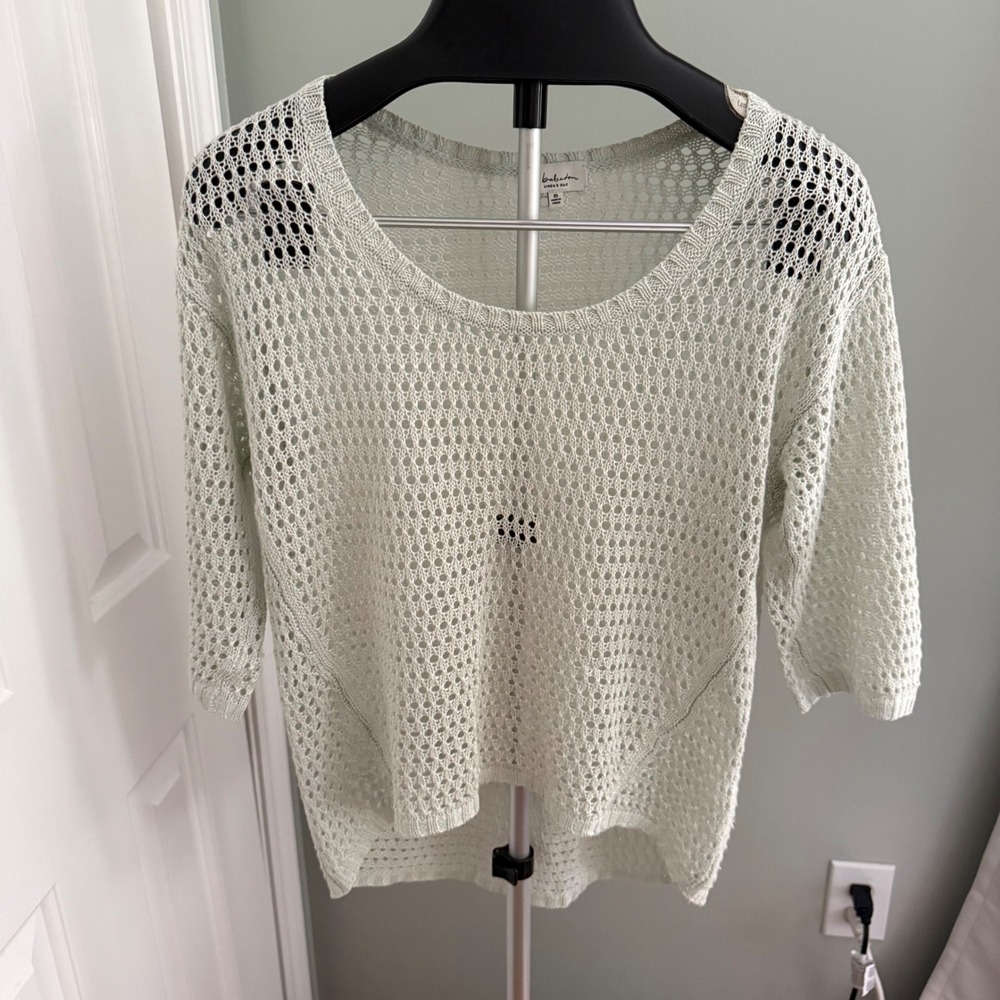T‎ Babaton Aritzia Linen Silk Open Knit Sweater XS Sage Green Coastal Minimalist